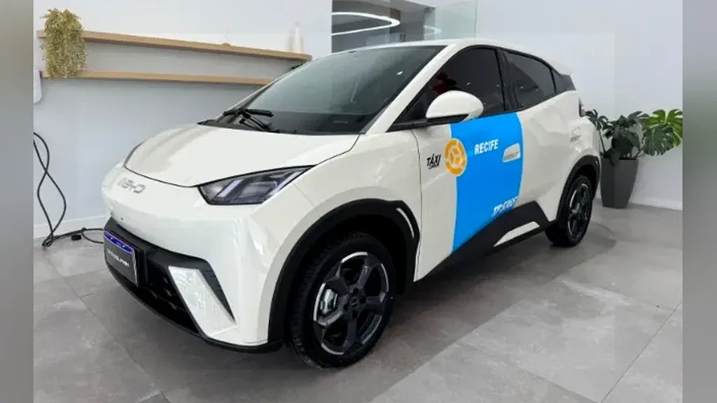 BYD Dolphin Mini