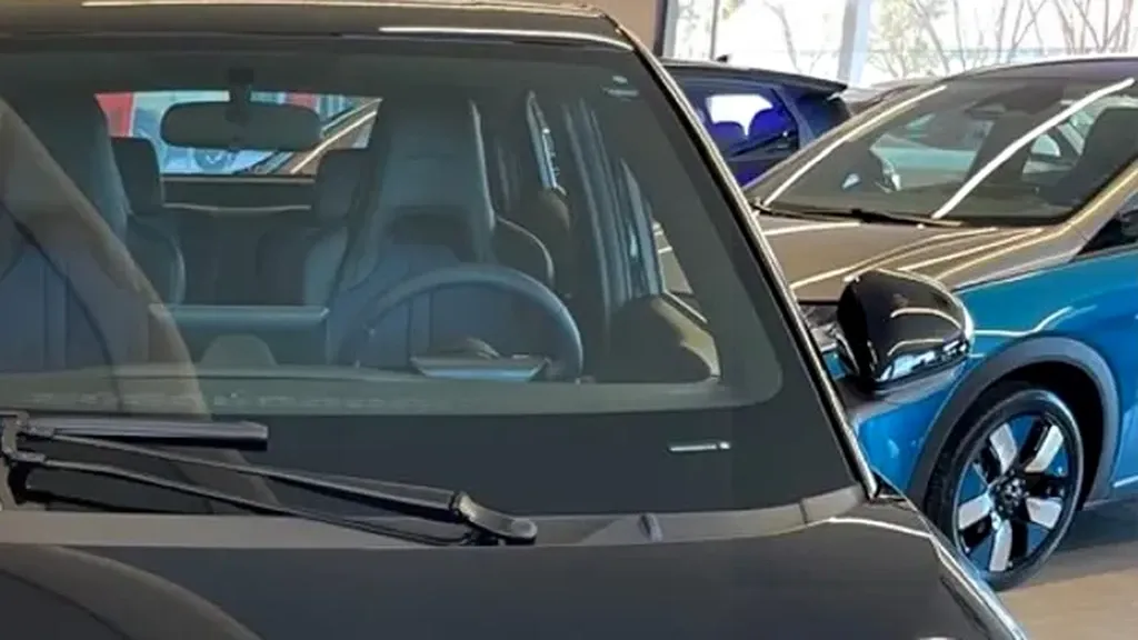 BYD Dolphin Mini