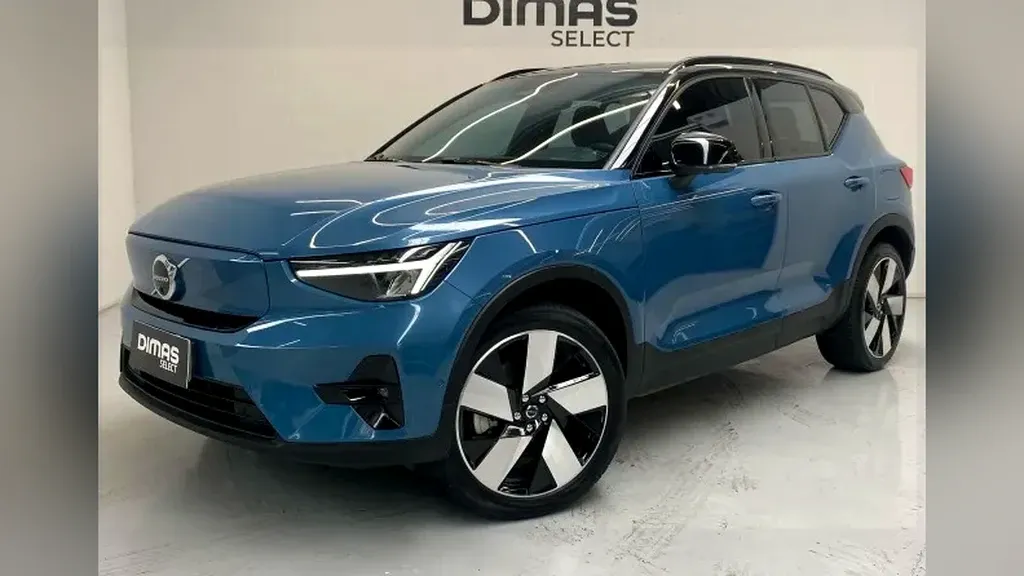 Foto de um volvo xc40 recharge