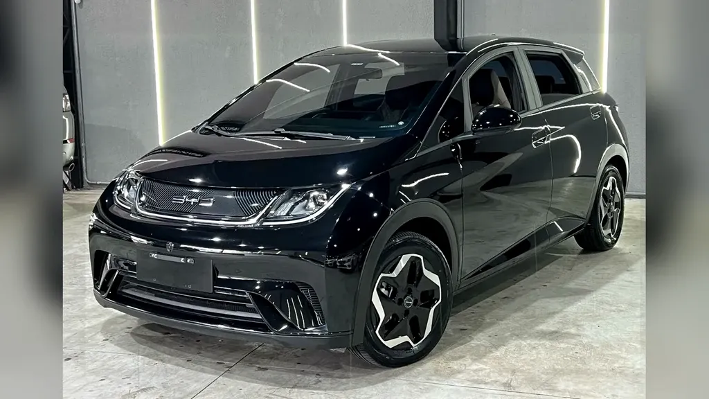 BYD Dolphin