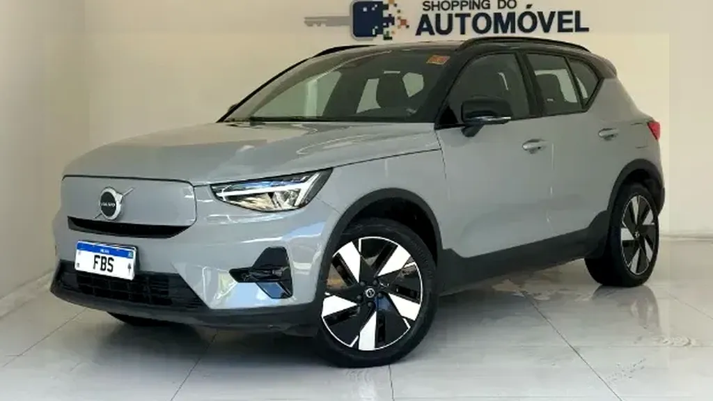 Foto de um volvo xc40 recharge