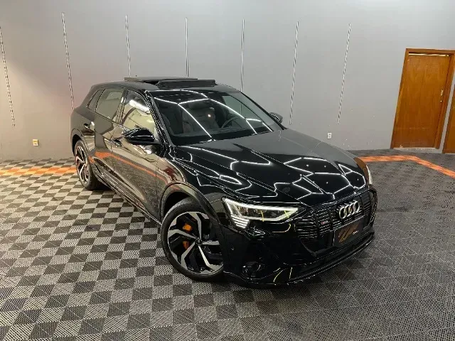 Foto de um audi e-tron