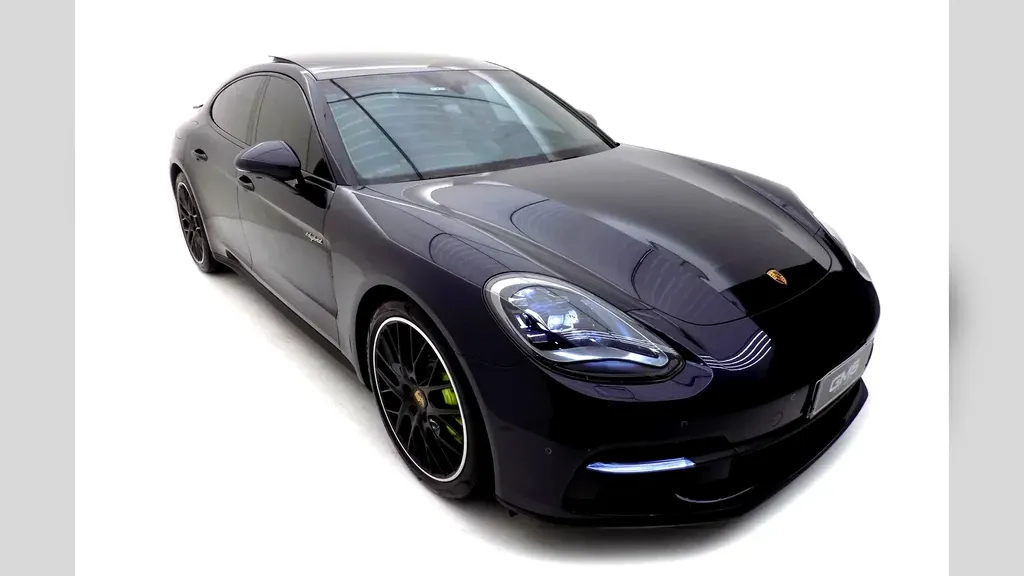 Porsche Panamera 4 E-hybrid