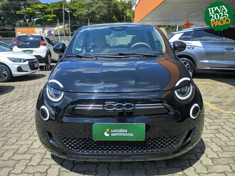Foto de um fiat 500e