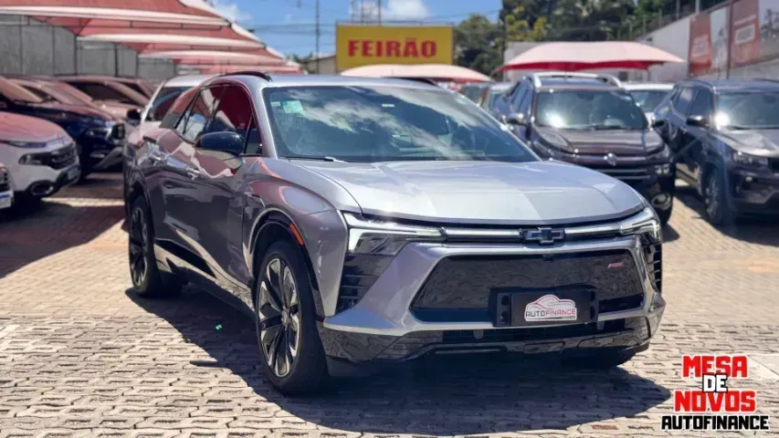 Foto de um chevrolet blazer ev