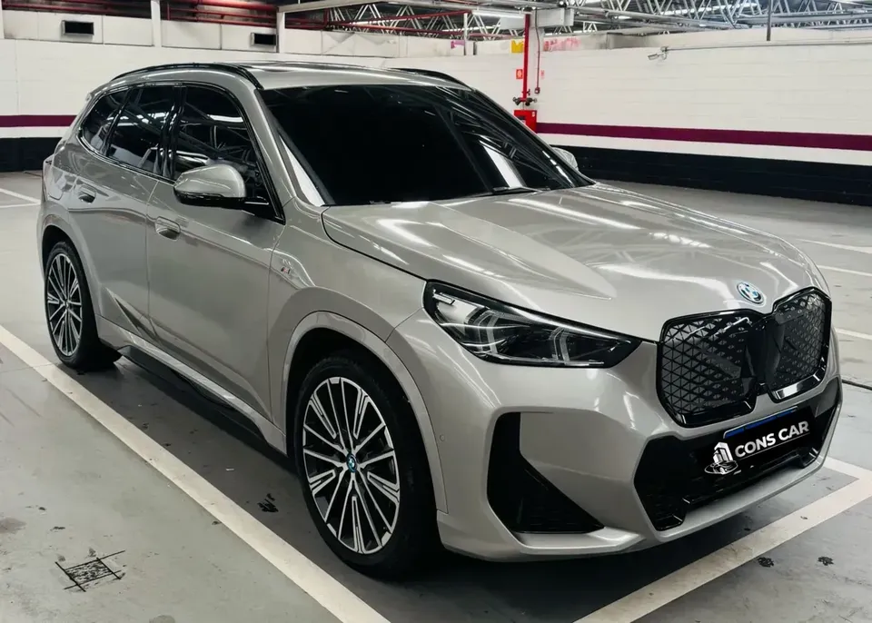 Foto de um bmw ix1