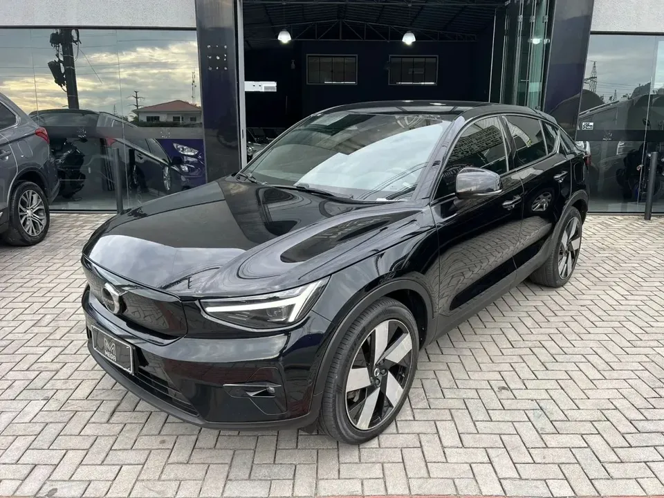 Foto de um volvo c40 recharge