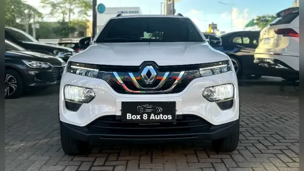 Foto de um renault kwid e-tech electric