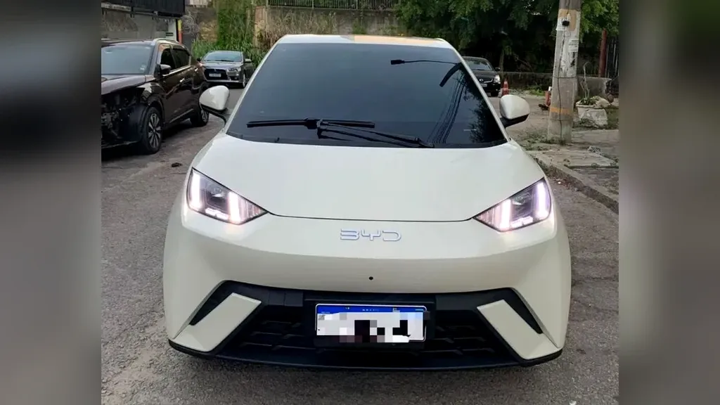 BYD Dolphin Mini