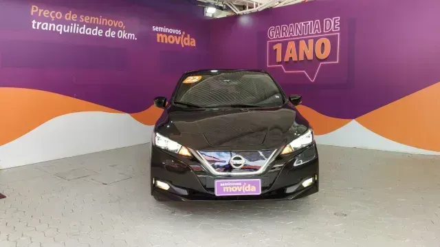 Foto de um nissan leaf
