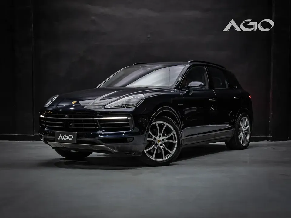 Foto de um porsche cayenne e-hybrid