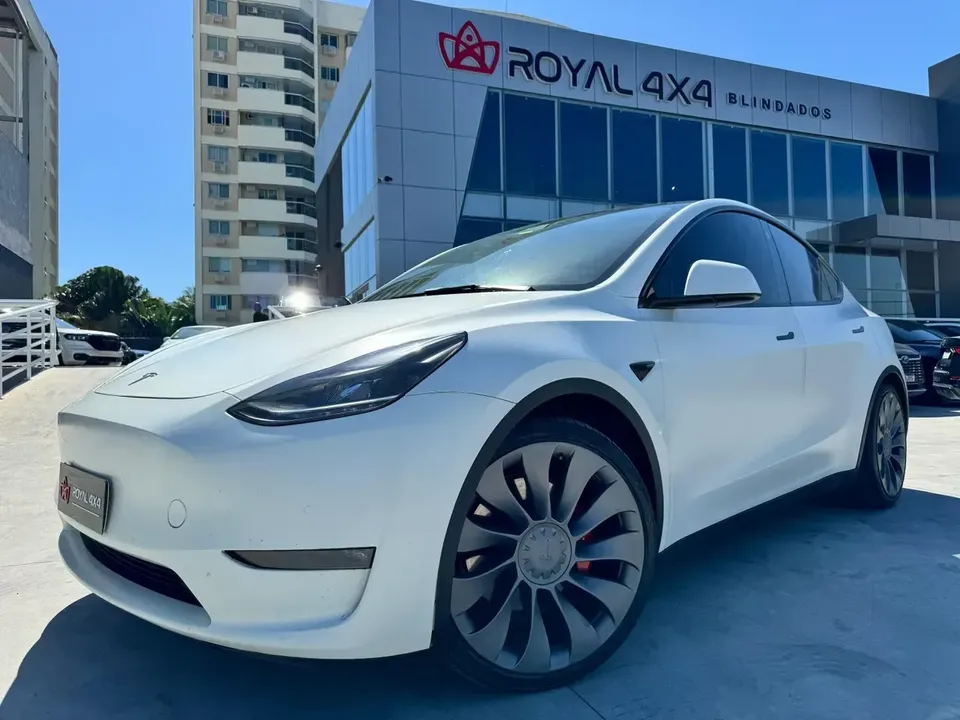 Foto de um tesla model y