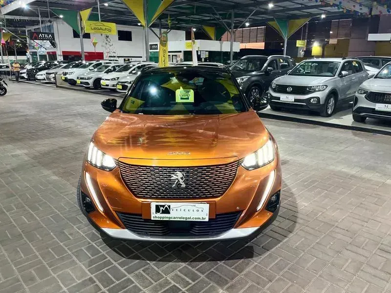Foto de um peugeot e-2008