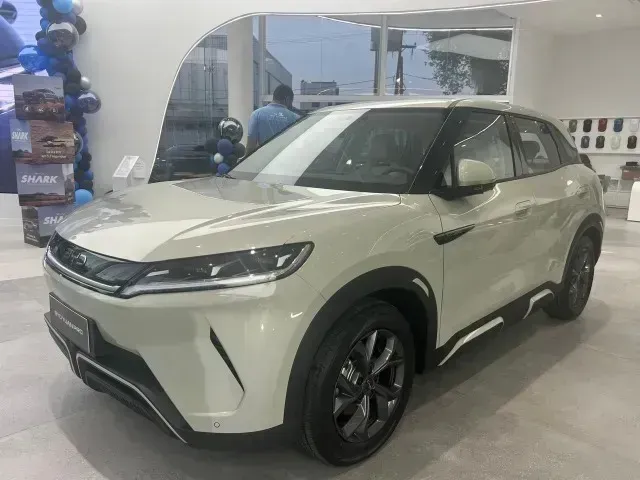 Foto de um byd yuan pro