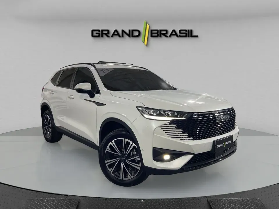 Foto de um gwm haval h6 plug-in hybrid