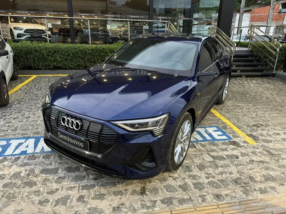 Foto de um audi e-tron sportback