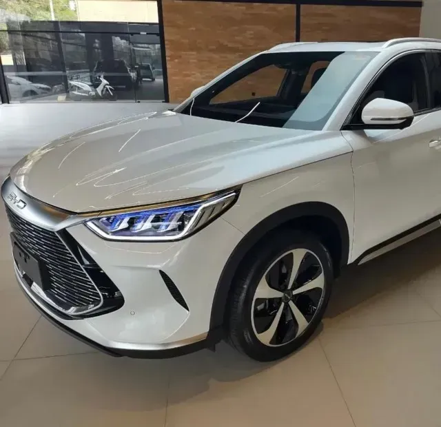 Foto de um byd song plus
