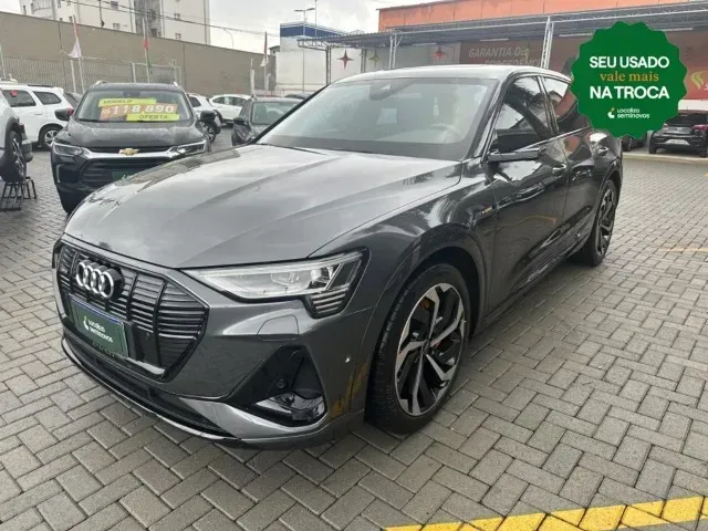 Foto de um audi e-tron