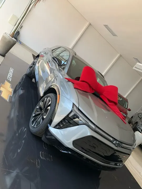 Foto de um chevrolet blazer ev