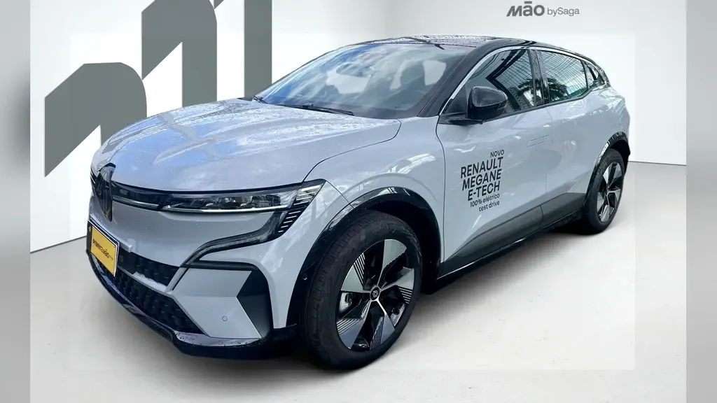 Foto de um renault megane e-tech electric