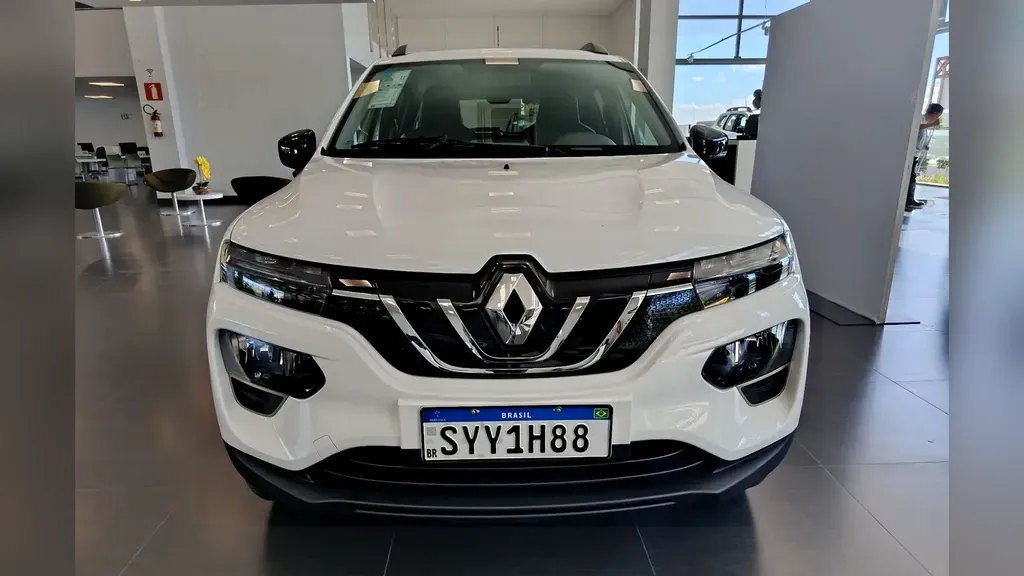 Foto de um renault kwid e-tech electric
