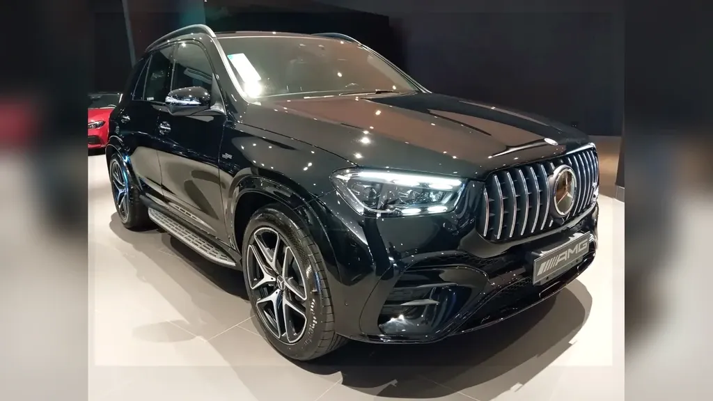 Foto de um mercedes gle500e