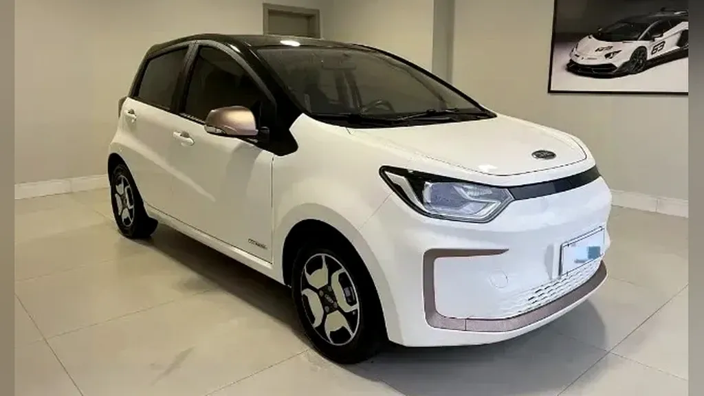 Foto de um jac e-js1