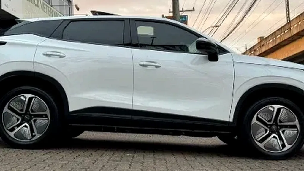 Foto de um omoda e5
