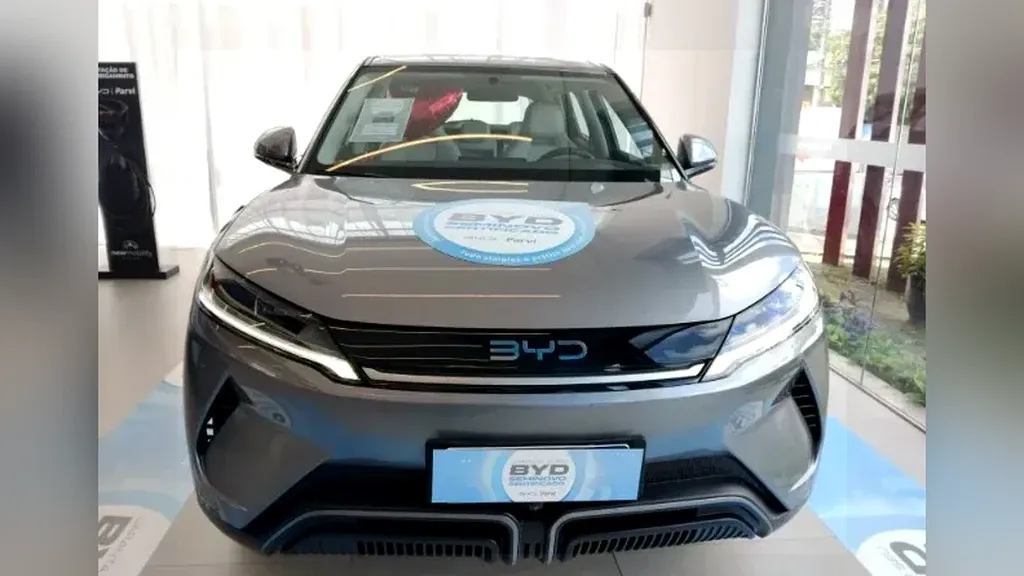 Foto de um byd yuan pro