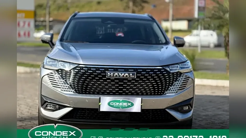 Foto de um gwm haval h6 plug-in hybrid