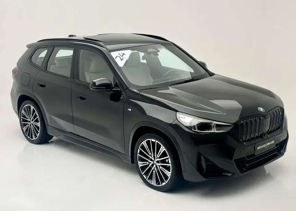 Foto de um bmw ix1