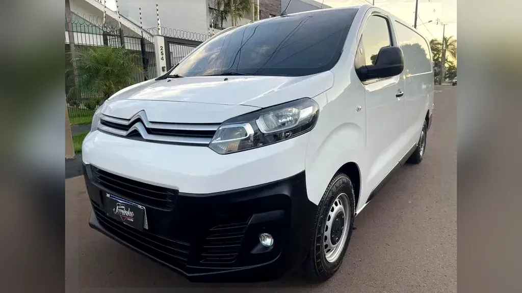 Foto de um citroën e-jumpy