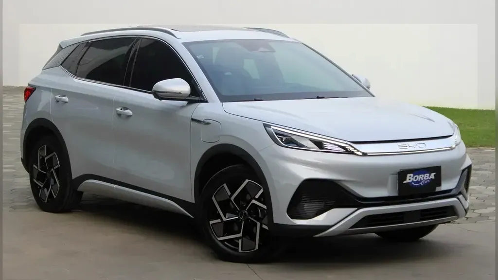 Foto de um byd yuan plus