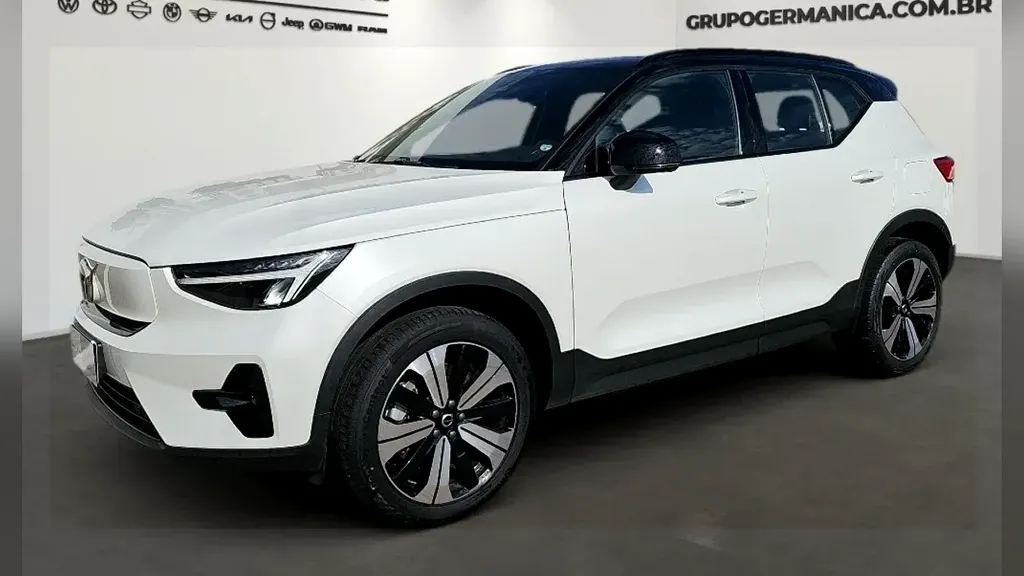Foto de um volvo xc40 recharge