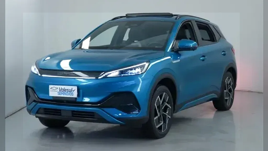 Foto de um byd yuan plus