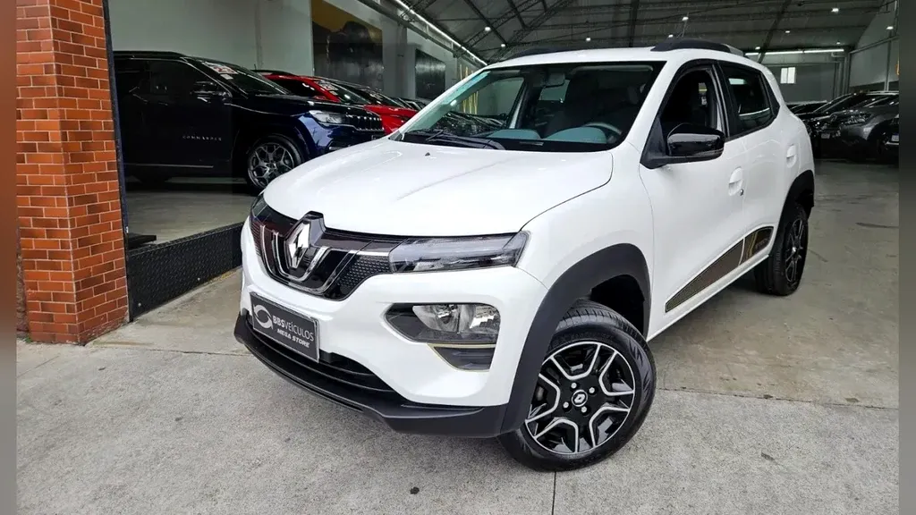 Foto de um renault kwid e-tech electric