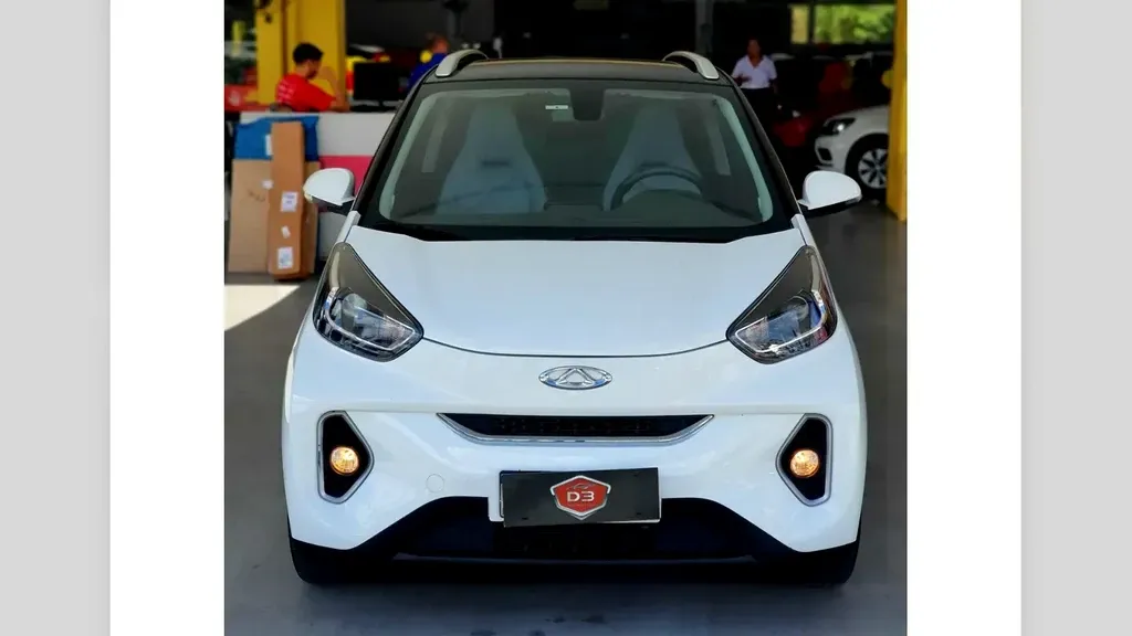Foto de um chery icar 03