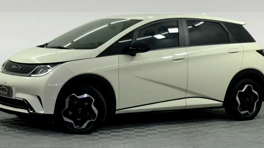 BYD Dolphin