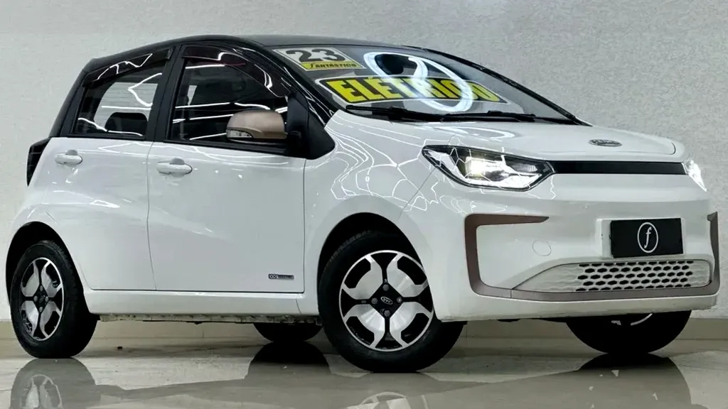 JAC E-JS1