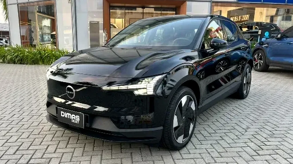 Volvo EX30