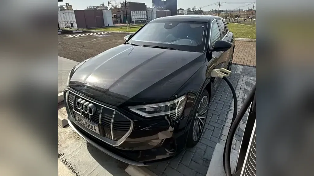 Foto de um audi e-tron