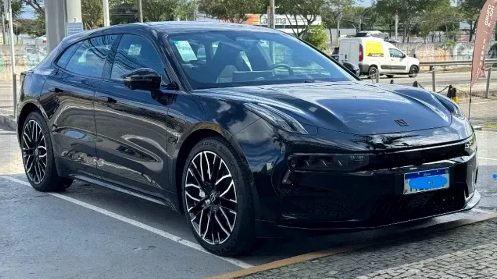 Zeekr 001