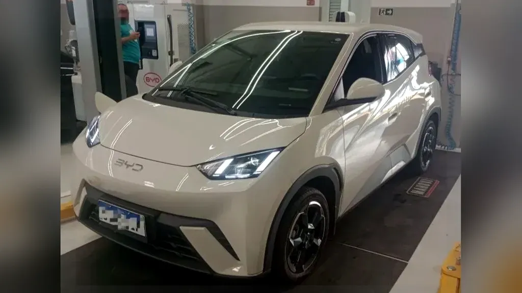BYD Dolphin Mini