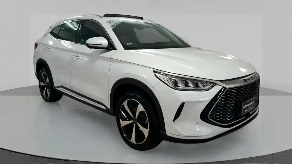 BYD T3