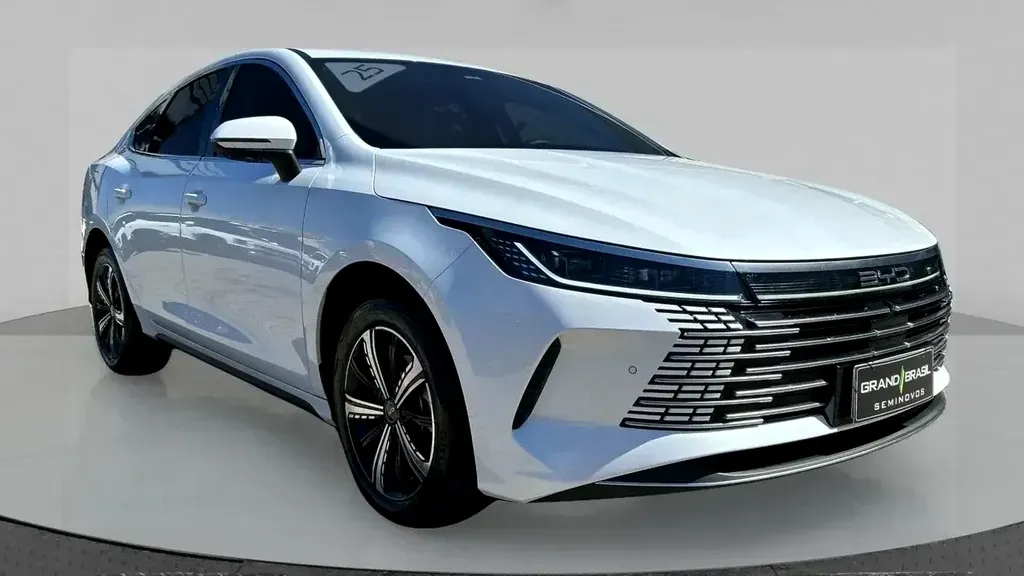 BYD T3