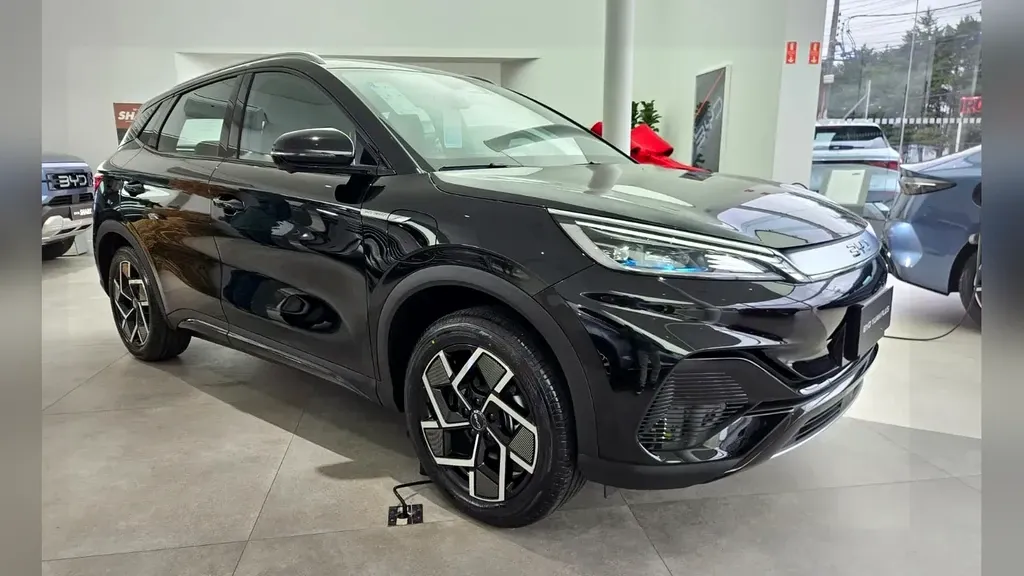 BYD T3