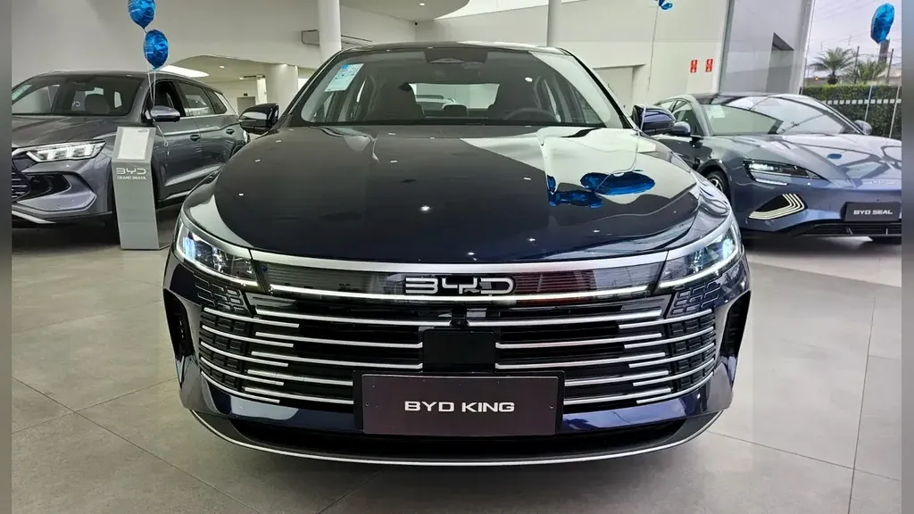 BYD T3