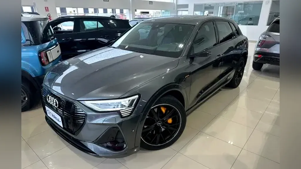 Audi E-tron