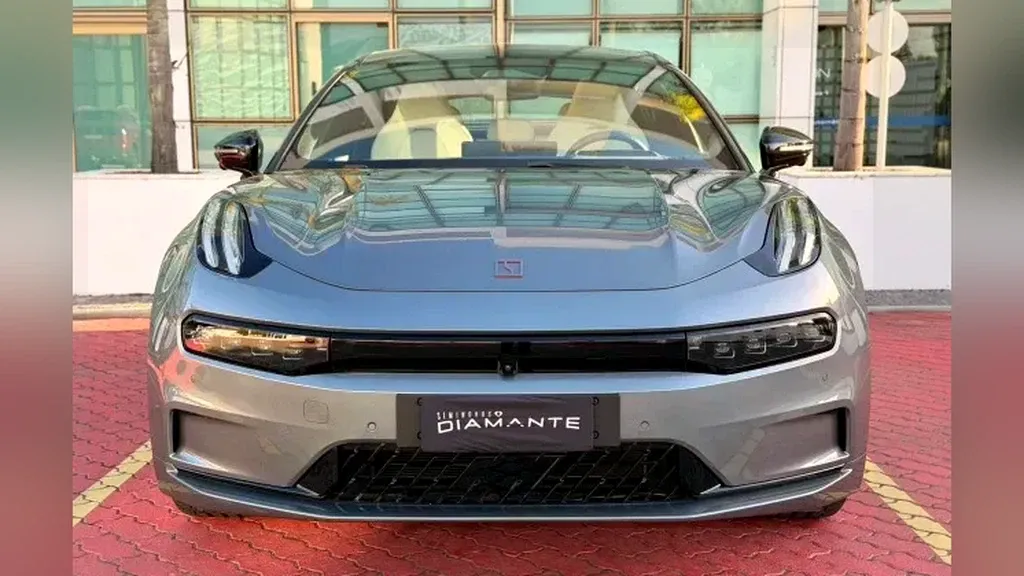 Foto de um zeekr 001