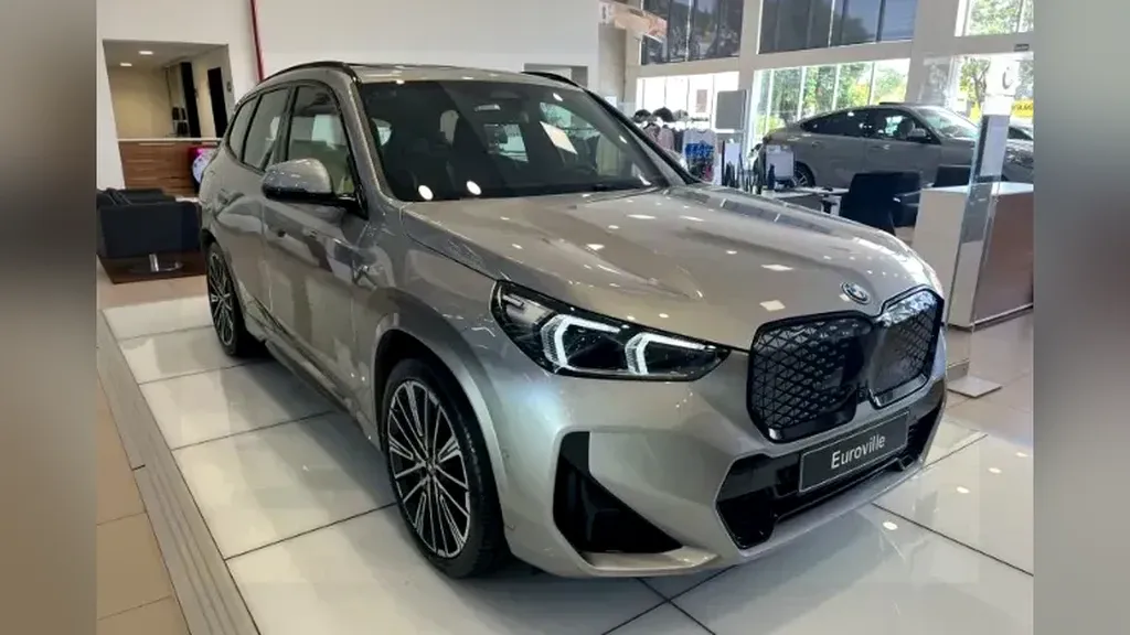 Foto de um bmw ix1